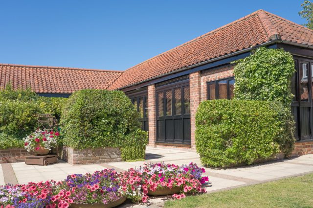 Lower Wood Farm - Courtyard