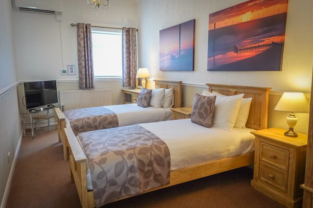 The Old Hall Hotel Caister - Bedroom